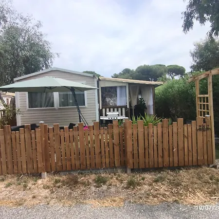 Апартаменти Camping Les Pins Maritimes - Mobil Home Tout Confort *