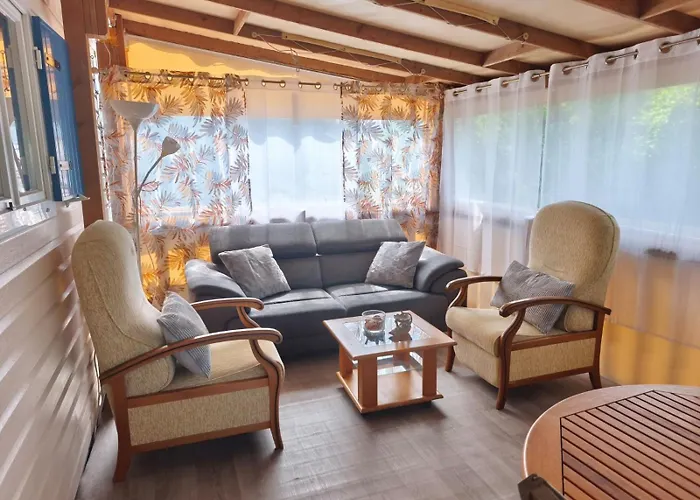 Camping Les Pins Maritimes - Mobil Home Tout Confort * Єр