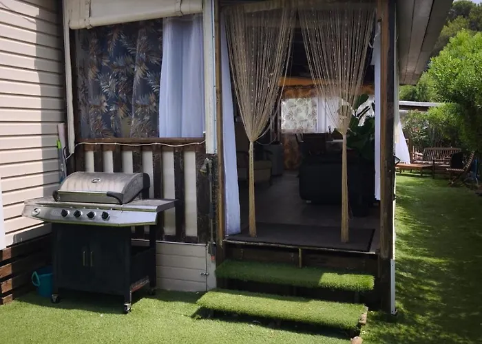 Camping Les Pins Maritimes - Mobil Home Tout Confort Єр